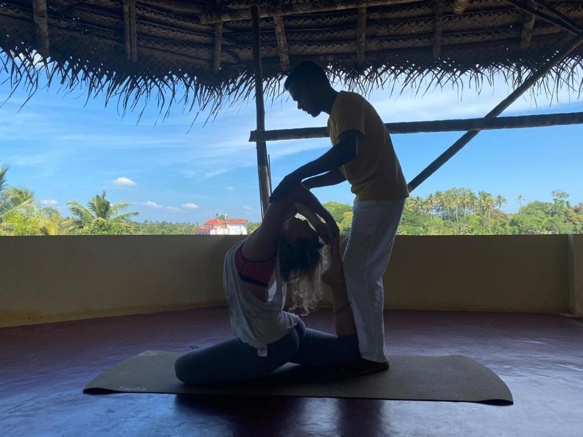 فندق Tattwamasi Ayuryoga With Breakfast And Yoga فاركَالا المظهر الخارجي الصورة